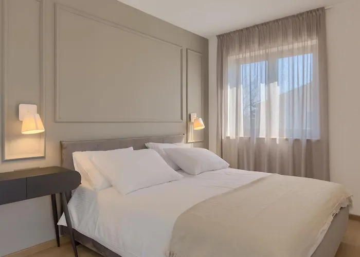 Dora - Summer Escape With Private Pool * Poreč
