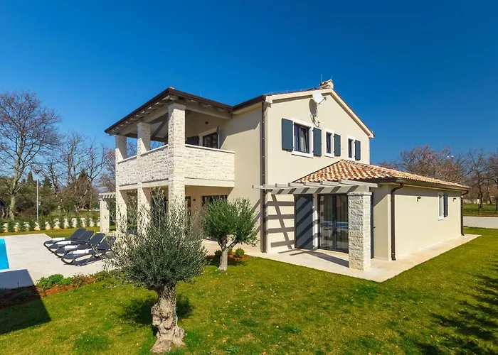 Dora - Summer Escape With Private Pool * Kukci