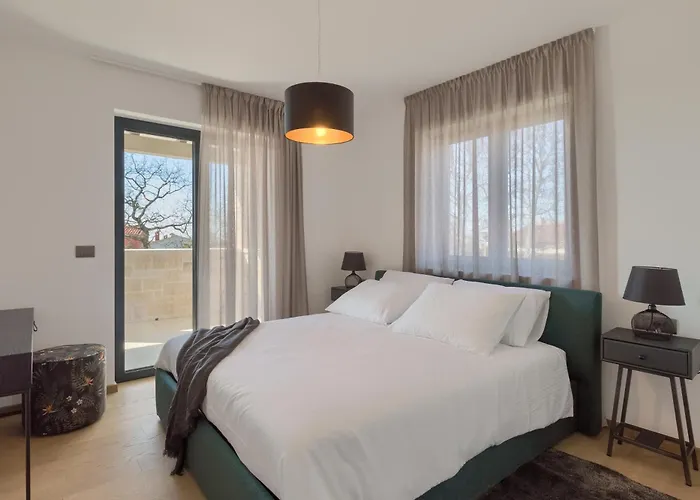 Dora - Summer Escape With Private Pool * Poreč